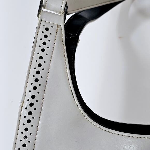 Liz Claiborne Shoulder Bag Cream Black Patent Leather Handbag Classiccore Preppy - Picture 7 of 13